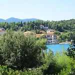 Artina 1