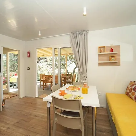 Holiday Artina 1 Holiday home Loviste