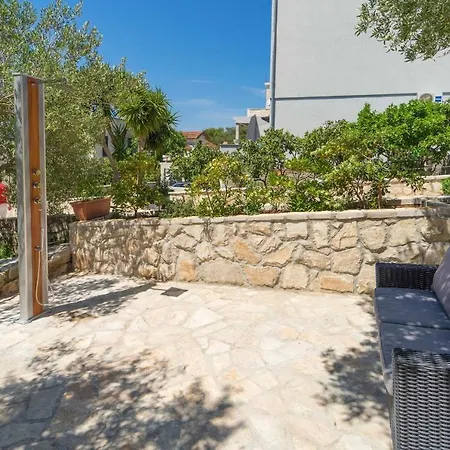 Holiday Artina 1 Holiday home