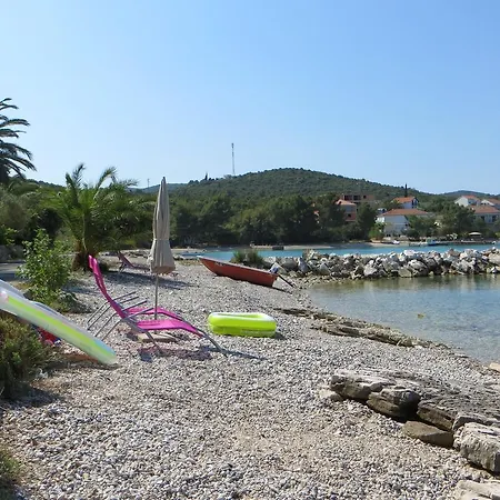 Feriehus Artina 1 Lovište